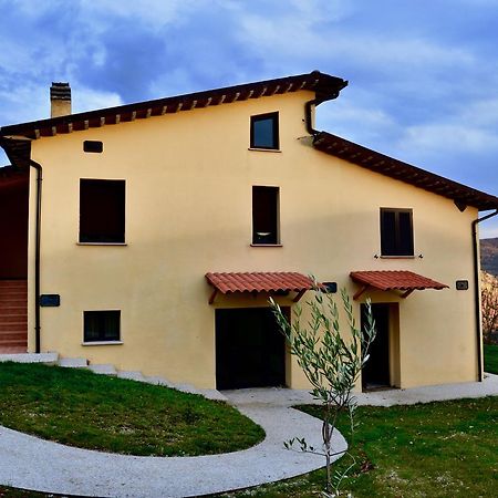 Agriturismo Il Viandante Valfabbrica Luaran gambar